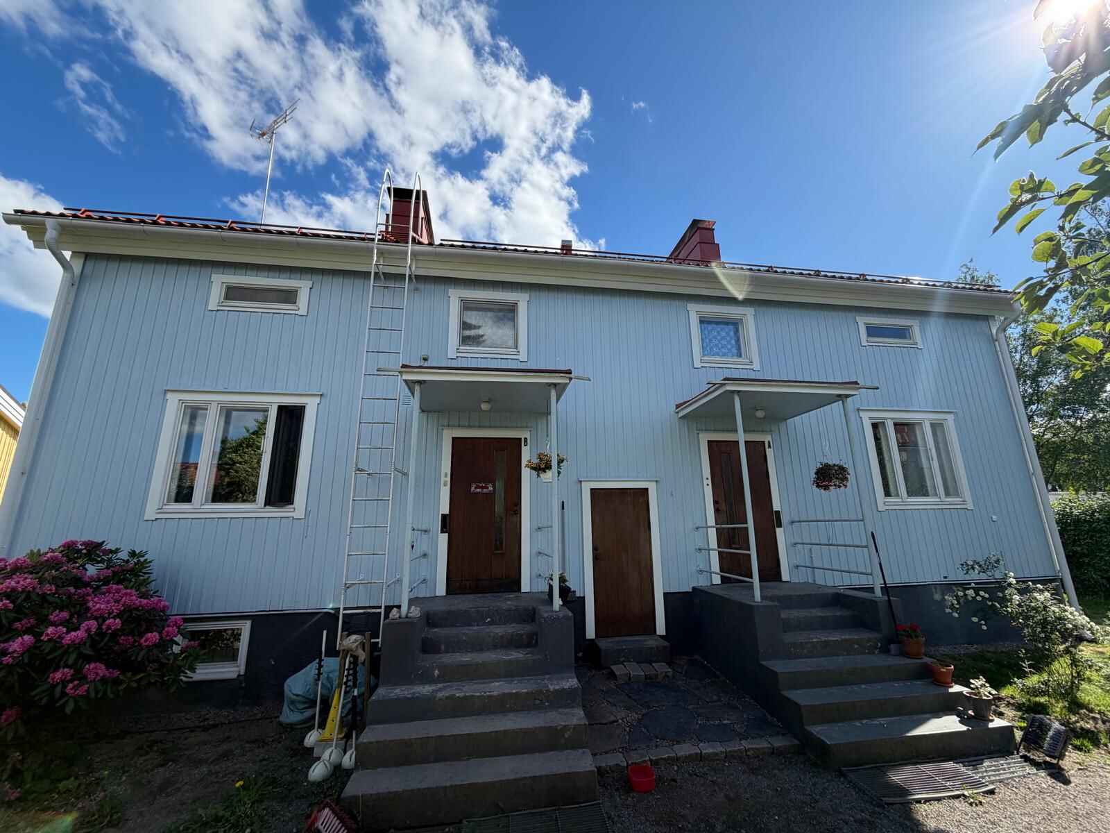 Julkisivumaalaus Suomenlaaturakennus.fi paritalo
